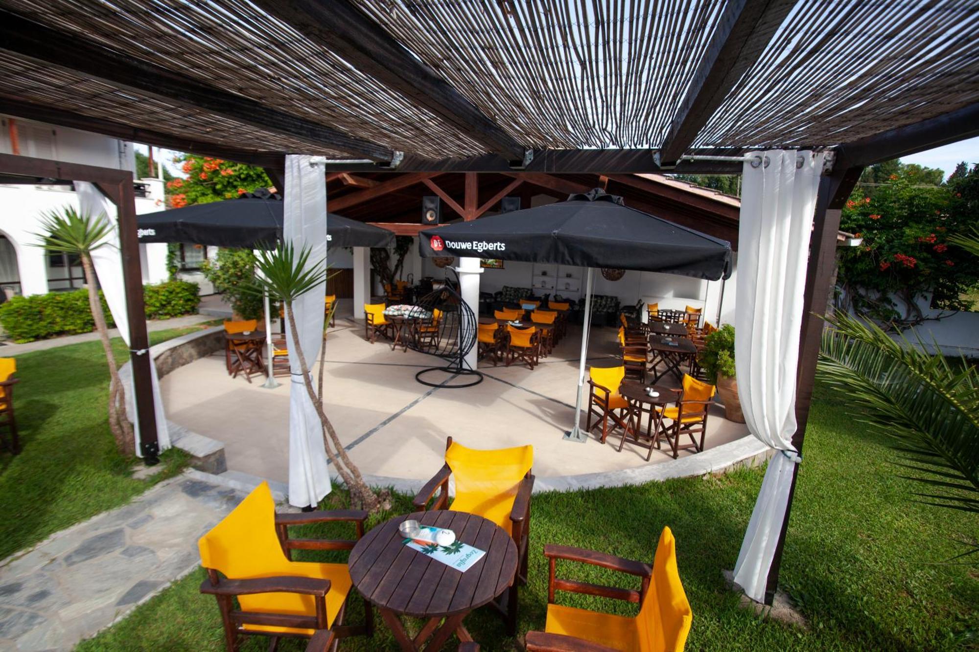 Aparthotel Zografia à Corfu  Extérieur photo